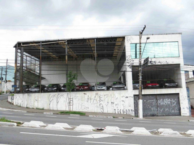 Loja à venda ou para alugar em Vila Sofia, São Paulo, SP
