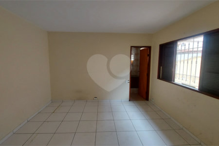 Sobrado à venda com 4 quartos, sendo 1 suíte,  em Vila Guarani (z Sul), São Paulo, SP