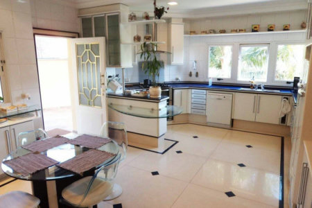 Casa à venda com 5 suítes em Jardim Leonor, São Paulo, SP
