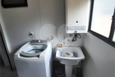 Apartamento à venda com 3 quartos, sendo 1 suíte, em Santo Amaro, São Paulo, SP