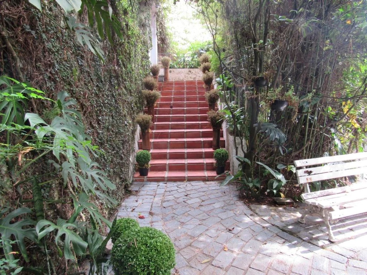 Casa Térrea à venda com 5 quartos, sendo 1 suíte, em Morumbi, São Paulo, SP