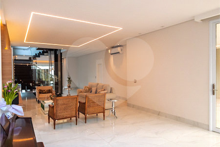 Casa à venda ou para alugar com 4 suítes no condomínio Jardim Vila Paradiso, Indaiatuba - SP