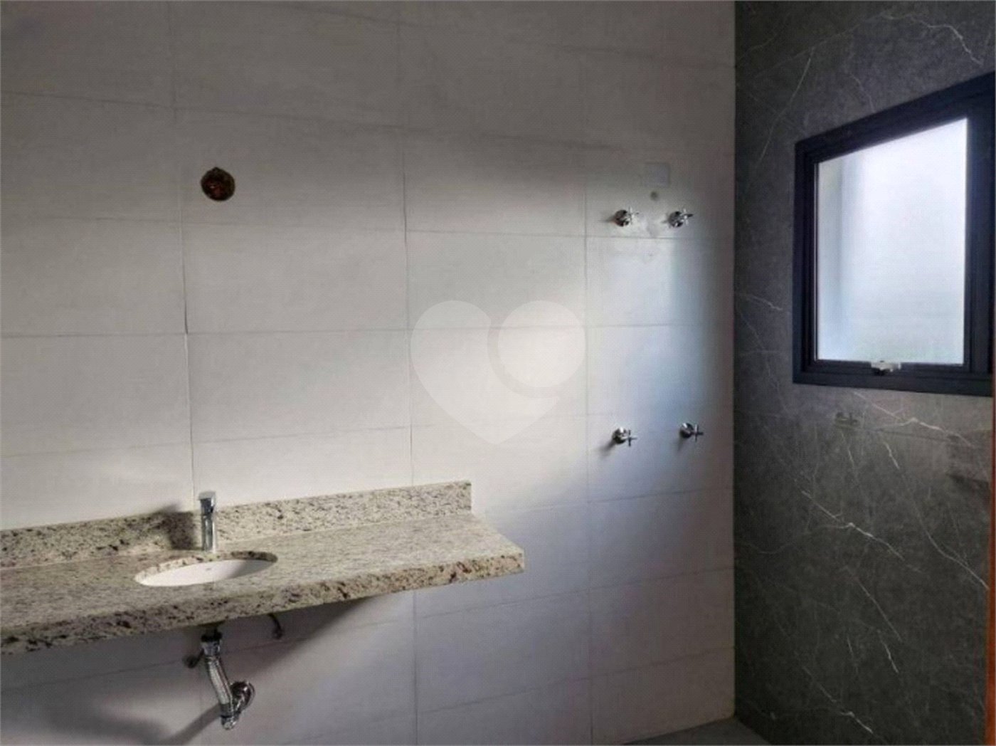 Casa à venda com 3 suítes no condomínio Residencial Jardim Primavera Louveira, Louveira - SP