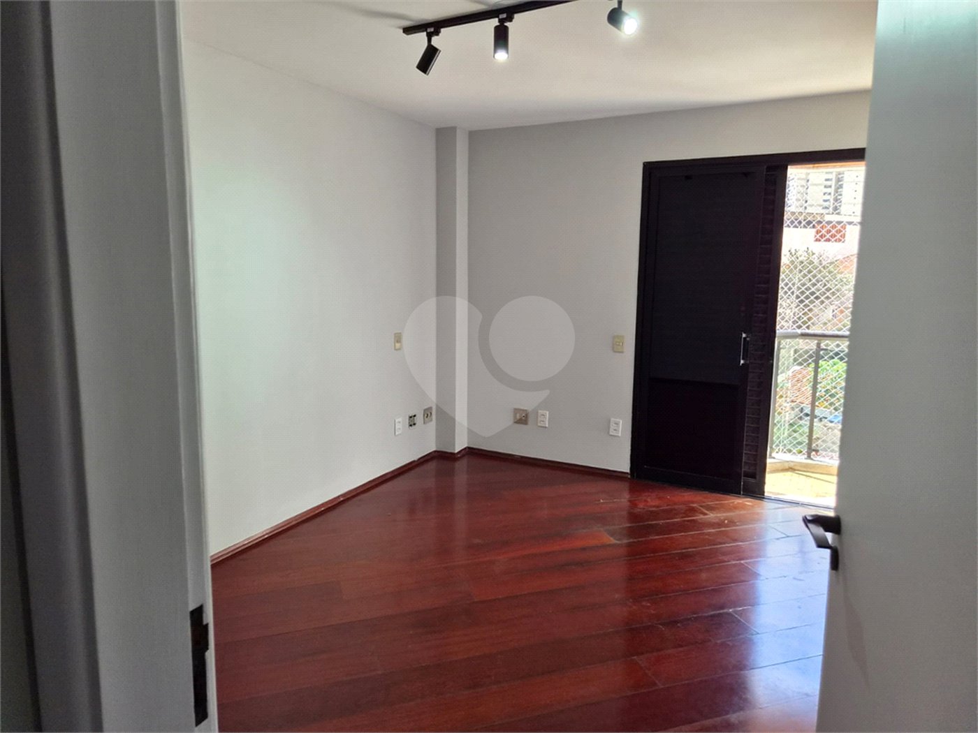 Apartamento à venda ou para alugar com 4 quartos, sendo 2 suítes, em Santana, São Paulo, SP