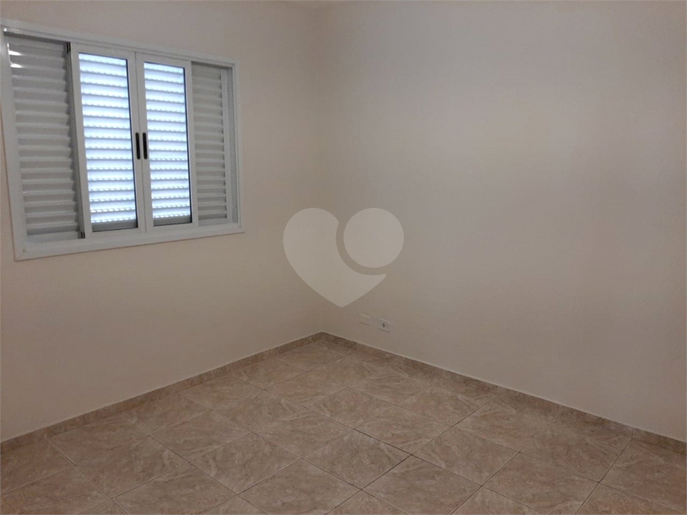 Casa à venda com 3 quartos, sendo 1 suíte,  em Vila Maria Alta, São Paulo, SP
