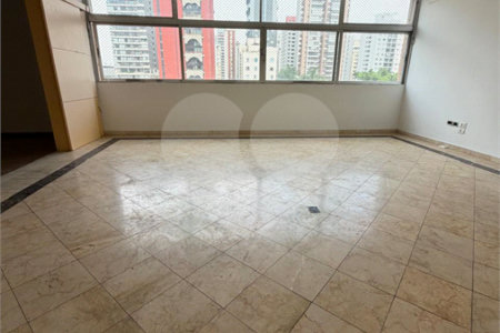 Apartamento à venda com 3 quartos, sendo 1 suíte, em Pinheiros, São Paulo, SP