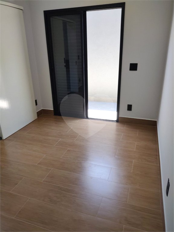 Casa à venda com 3 quartos, sendo 1 suíte,  no condomínio Madre Maria Vilac, Valinhos - SP