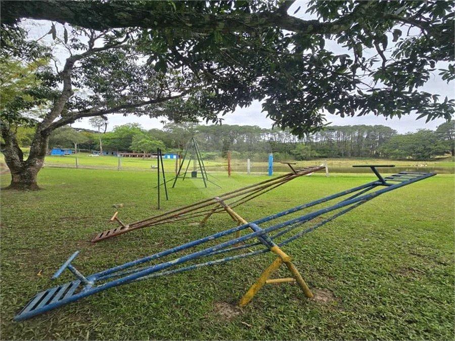 Sítio à venda com 5 quartos, sendo 2 suítes,  em Marmeleiro, São Roque, SP