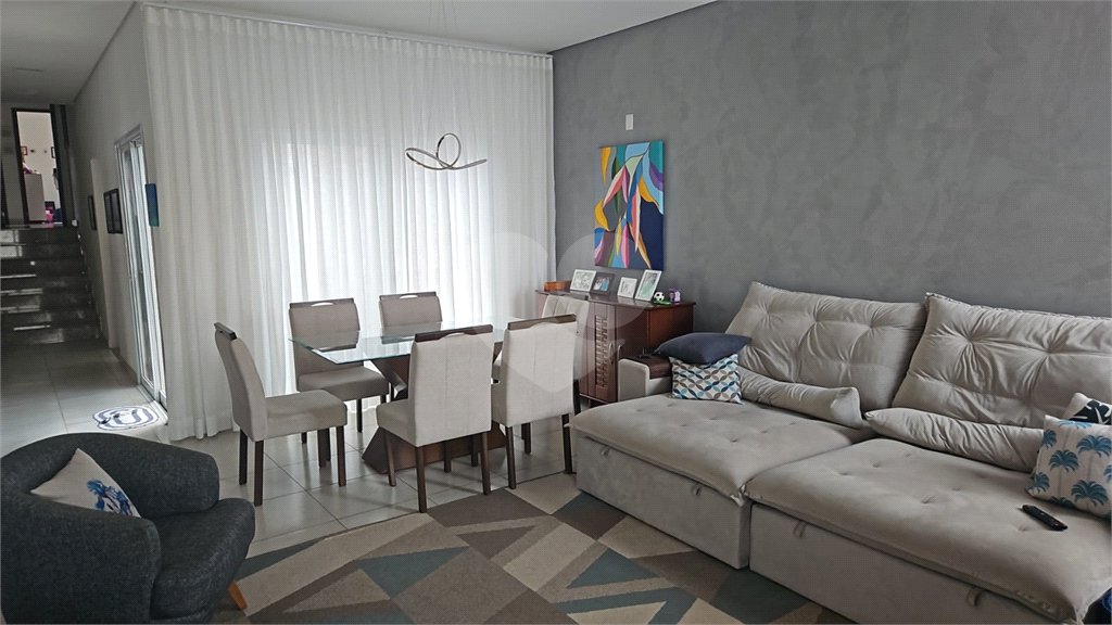 Casa à venda com 3 quartos, sendo 1 suíte,  no condomínio Reserva dos Vinhedos, Louveira - SP