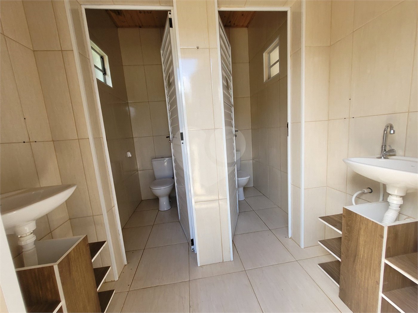Chácara à venda com 2 quartos, sendo 1 suíte, em Chácaras Copaco, Arujá, SP