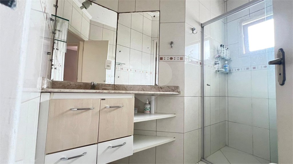 Casa à venda com 3 quartos, sendo 1 suíte, no condomínio Villagio Tramway, São Paulo - SP