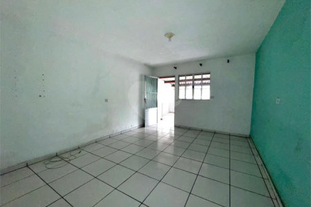 Sobrado à venda com 2 quartos em Vila Antonieta, São Paulo, SP