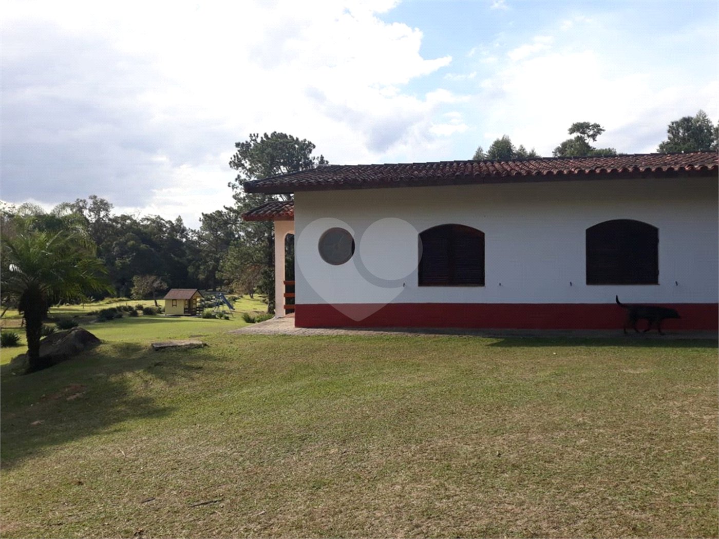 Sítio à venda com 5 quartos, sendo 3 suítes,  em Planalto Verde, São Roque, SP