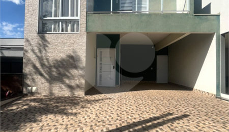 Casa à venda ou para alugar com 2 quartos, sendo 4 suítes,  no condomínio Residencial Jardim Bréscia, Indaiatuba - SP