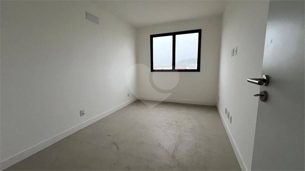 Apartamento à venda com 2 quartos, sendo 1 suíte, em Nova São Pedro, São Pedro da Aldeia, RJ