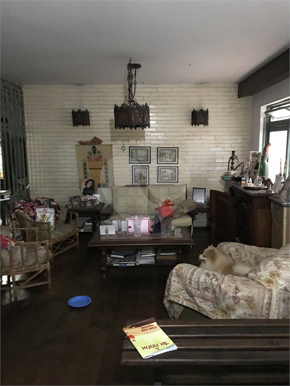 Sobrado à venda com 4 quartos, sendo 2 suítes,  em Vila Mariana, São Paulo, SP