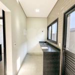 Casa à venda com 3 suítes no condomínio Residencial Mont'alcino, Valinhos - SP