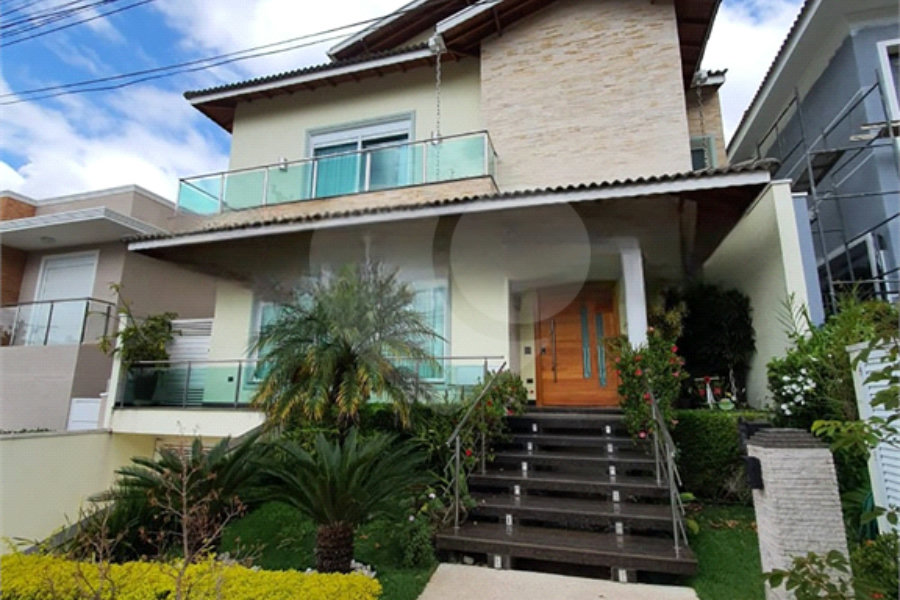 Casa à venda com 4 suítes no condomínio Mirante do Horto, São Paulo - SP
