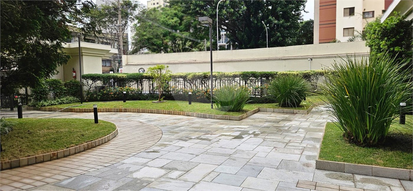 Apartamento à venda com 3 quartos, sendo 2 suítes, em Pinheiros, São Paulo, SP