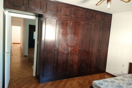 Sobrado à venda com 3 quartos em Chora Menino, São Paulo, SP