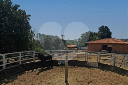 Chácara à venda com 7 quartos, sendo 3 suítes, em Recanto dos Bandeirantes, Porto Feliz, SP