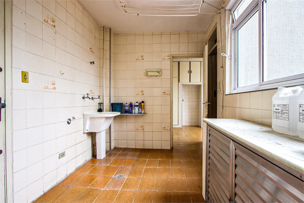 Apartamento à venda com 3 quartos, sendo 1 suíte, em Pinheiros, São Paulo, SP