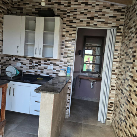 Casa à venda com 2 quartos em Ressaca, Atibaia, SP