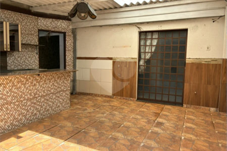 Casa Ampla e Versátil na Vila Marcelino — Excelente Espaço e Pronta para Ocupação Imediata!