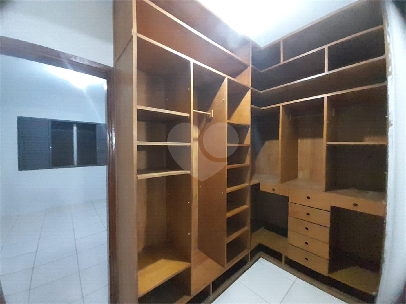 Casa de Alto Padrão à Venda e Locação no Parque Santa Mônica - São Carlos