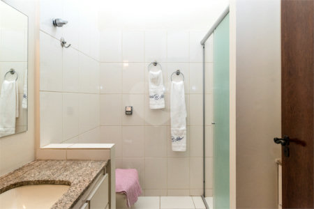 Sobrado de 632m² no Alto da Boa Vista à venda e locação - 05 dormitórios, 05 suítes e 09 vagas.