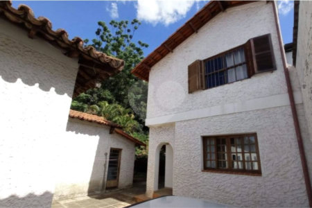 Casa à venda com 4 quartos, sendo 1 suíte,  em Lapa, São Paulo, SP