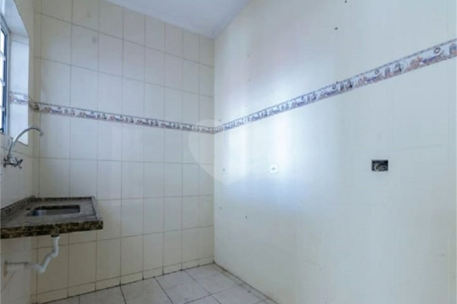 Casa para alugar com 2 quartos, sendo 1 suíte,  no condomínio Nova Carioba, São Paulo - SP