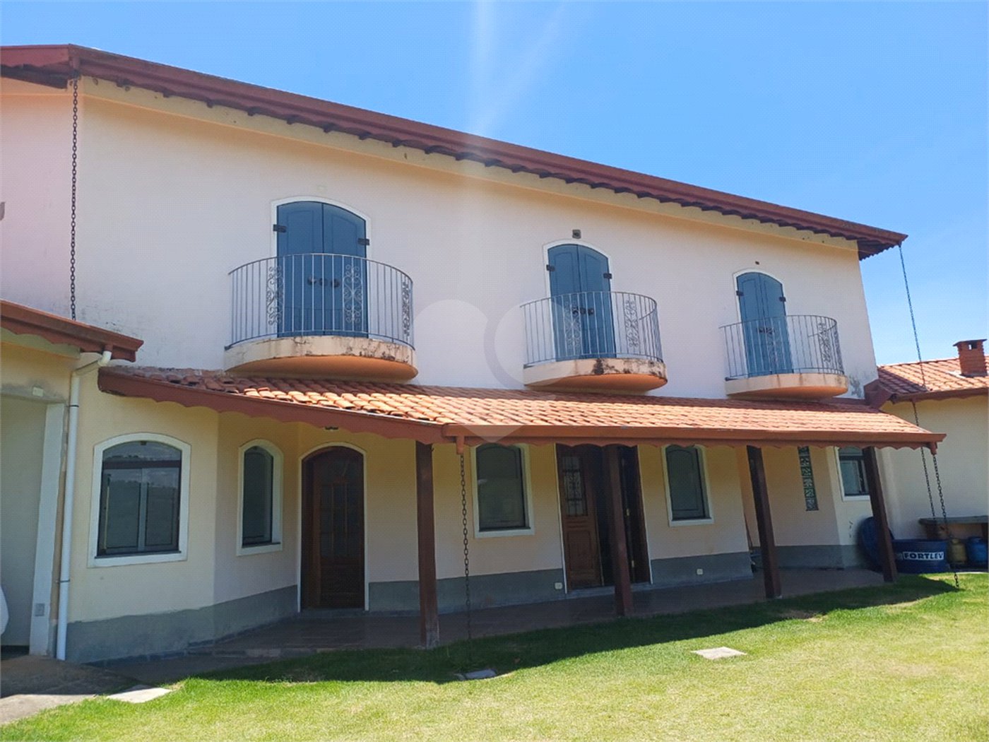 Casa à venda com 3 quartos, sendo 1 suíte, em Alpes D'ouro, Bom Jesus dos Perdões, SP