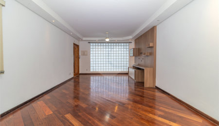 Casa à venda ou para alugar com 3 quartos, sendo 1 suíte,  em Granja Julieta, São Paulo, SP
