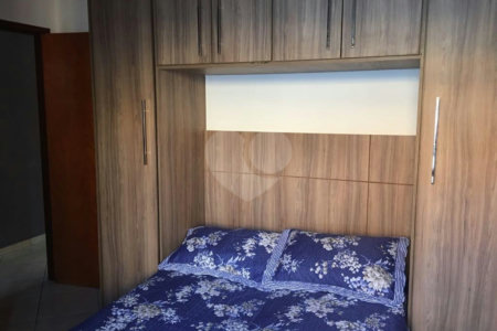 Casa à venda com 3 quartos, sendo 1 suíte, no condomínio Sobrado, São Paulo - SP