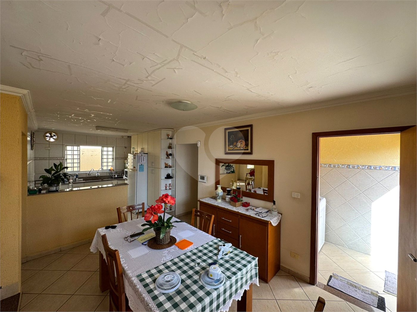 Casa à venda com 4 quartos, sendo 1 suíte, em Vila Henrique, Salto, SP