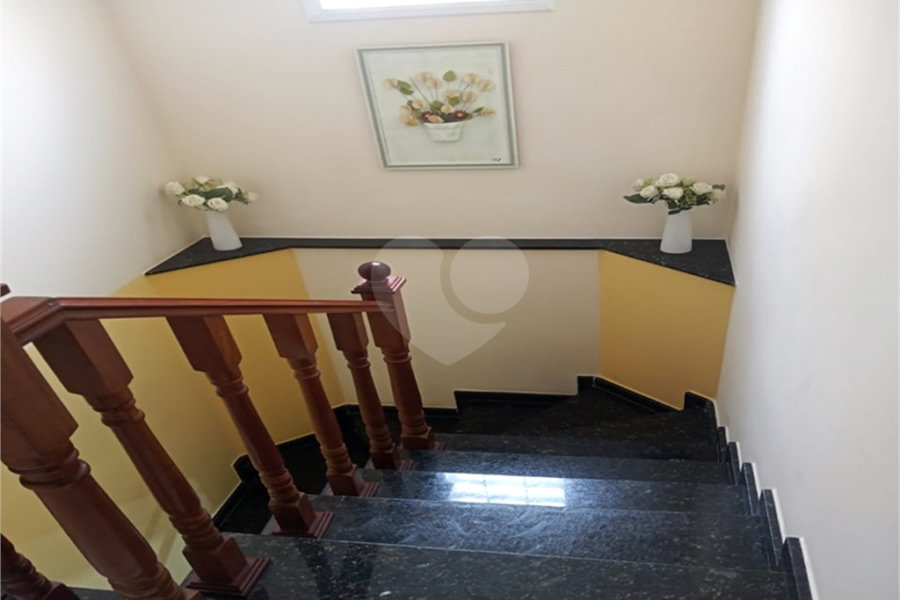 Sobrado à venda com 3 quartos, sendo 1 suíte, em Parque Continental II, Guarulhos, SP