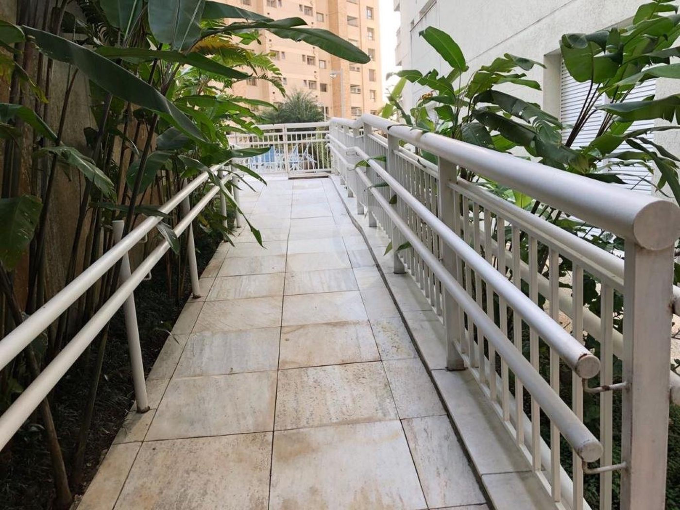 Apartamento à venda com 3 suítes em Vila Suzana, São Paulo, SP