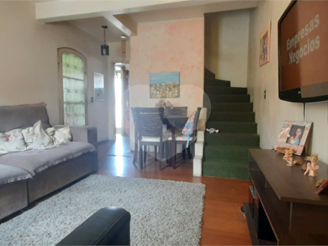 Sobrado à venda com 2 quartos em Tremembé, São Paulo, SP
