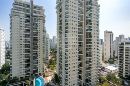 Apartamento à venda com 3 suítes em Campo Belo, São Paulo, SP