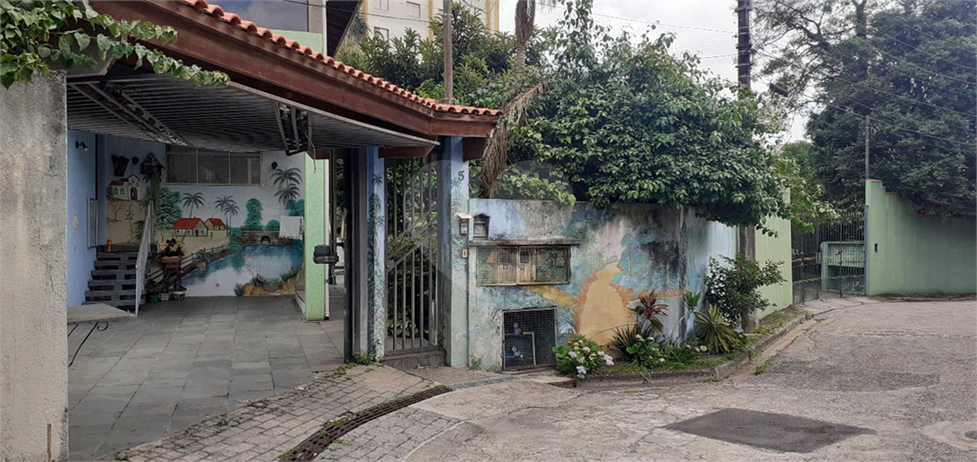 Casa à venda com 4 quartos, sendo 2 suítes,  em Parque Esmeralda, São Paulo, SP