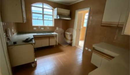 Sobrado à venda ou para alugar com 4 quartos, sendo 2 suítes,  em Santana, São Paulo, SP