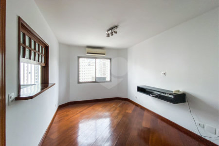 Apartamento à venda com 2 suítes em Indianópolis, São Paulo, SP