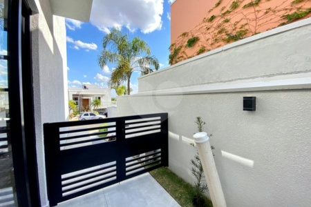 Casa à venda com 4 suítes no condomínio Jardim Vila Paradiso, Indaiatuba - SP