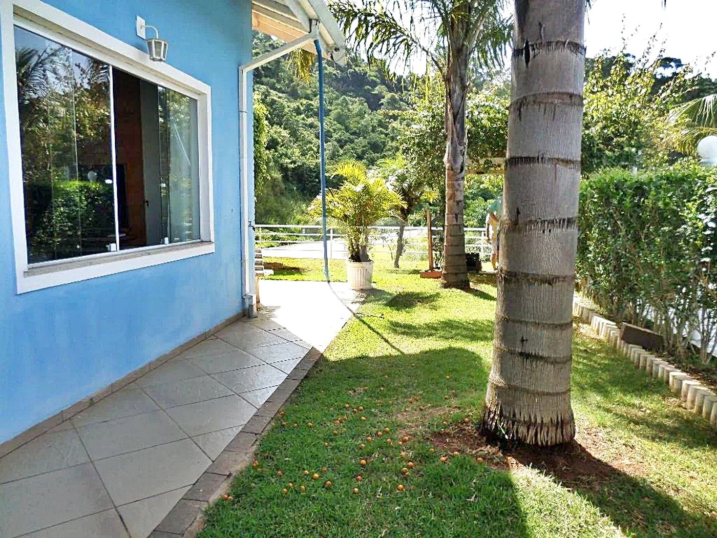 Casa à venda com 6 quartos, sendo 5 suítes,  no condomínio Conjunto Residencial Itaguaçu, São Paulo - SP