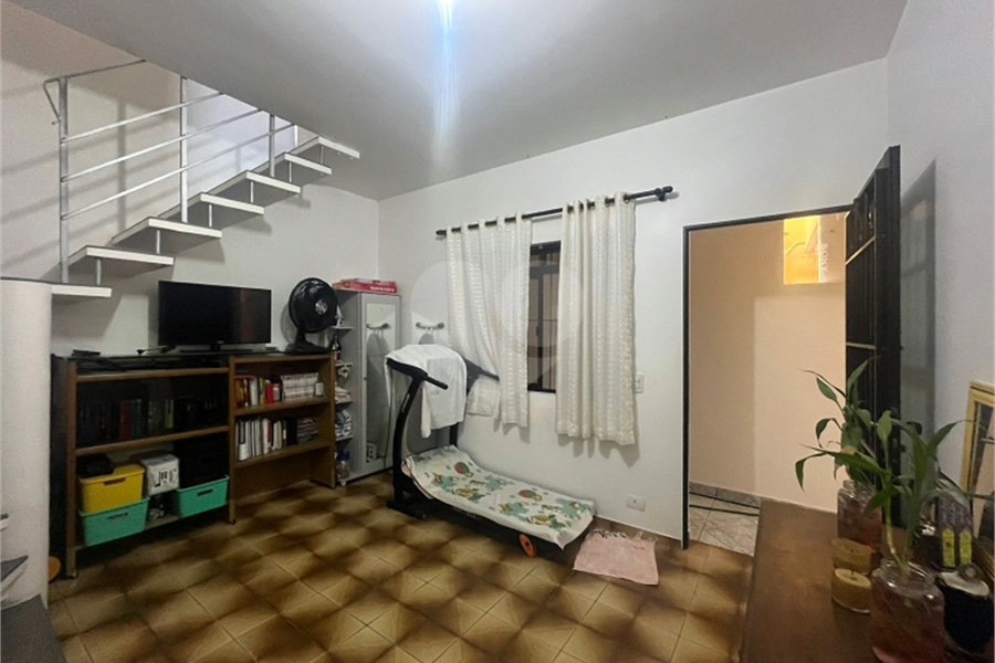 Casa à venda com 3 quartos em Campo Limpo, São Paulo, SP