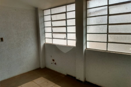 Casa à venda com 6 quartos, sendo 1 suíte, no Centro, Itapetininga, SP