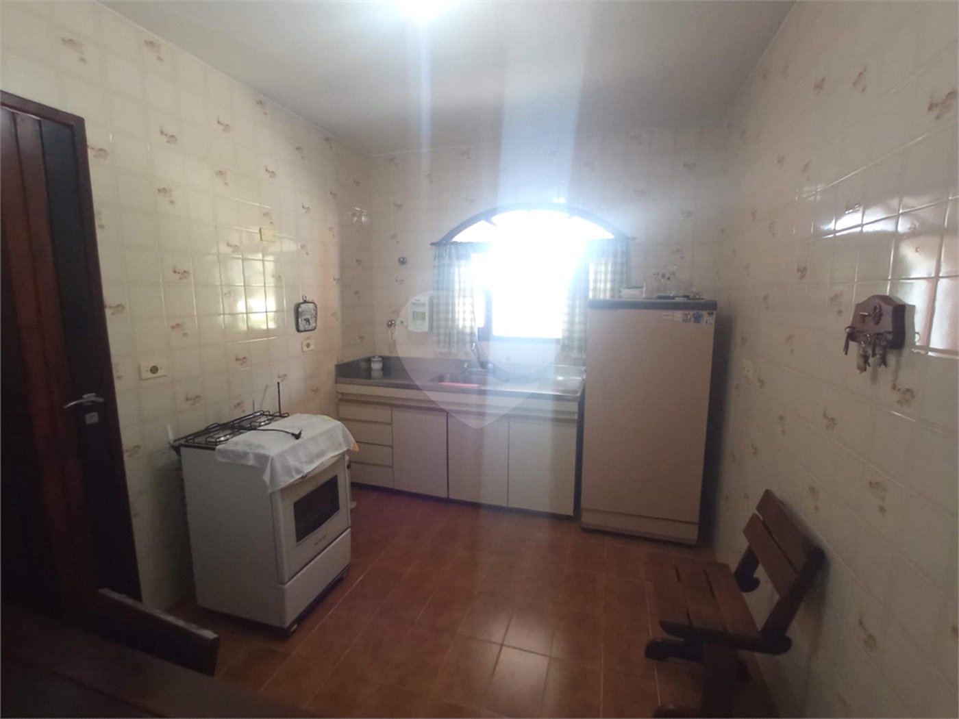 Casa à venda com 4 quartos, sendo 1 suíte, no condomínio Alpes da Cantareira, Mairiporã - SP