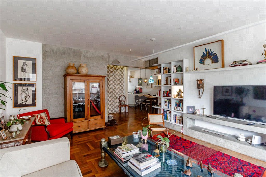 Apartamento à venda com 3 quartos, sendo 1 suíte, em Jardim Paulista, São Paulo, SP