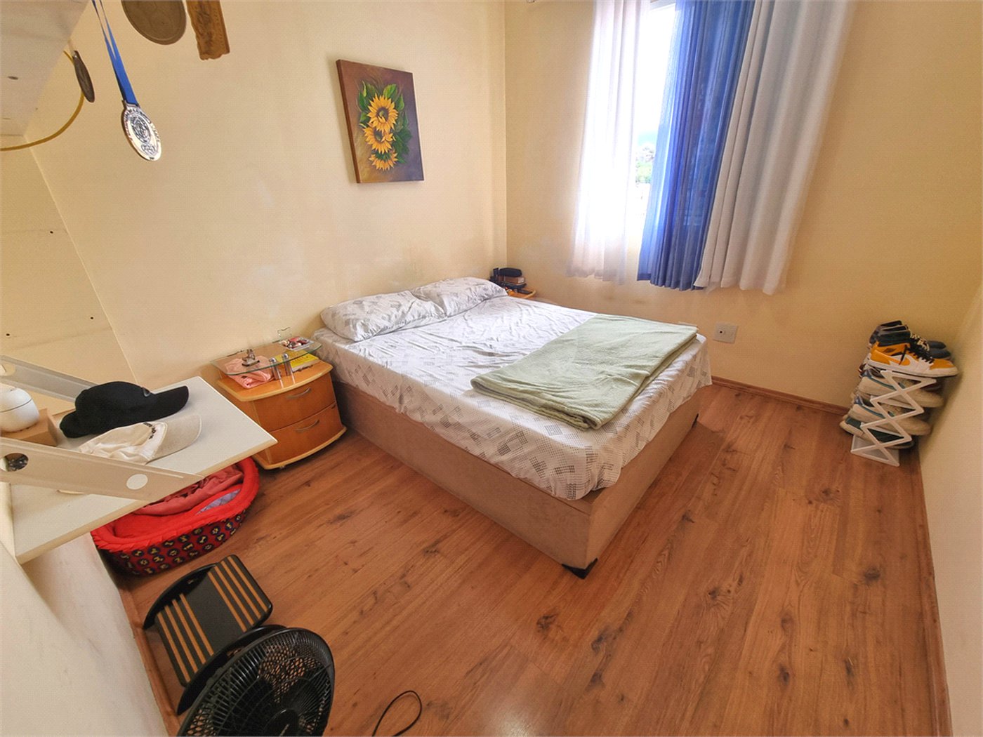 Casa à venda com 3 quartos, sendo 1 suíte, no condomínio Village St. Louis, São Paulo - SP
